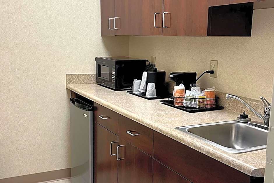 Quality Inn & Suites Prestonsburg next to Mountain Arts Center