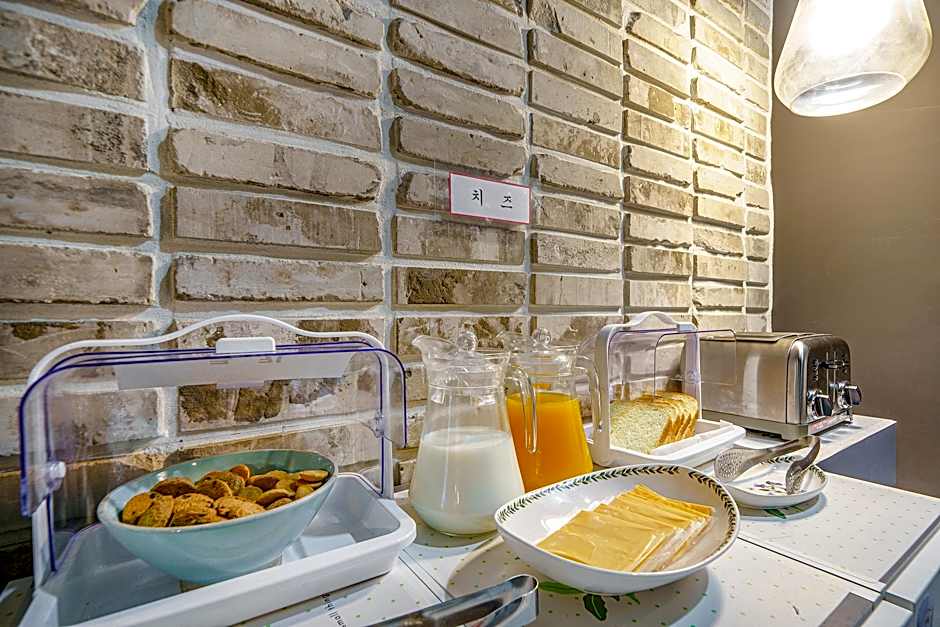 Busan Seomyeon Hound Hotel