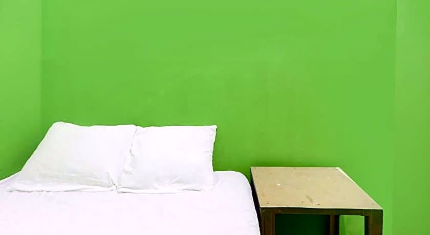 SPOT ON 92715 Joyoakis 2 Homestay Syariah