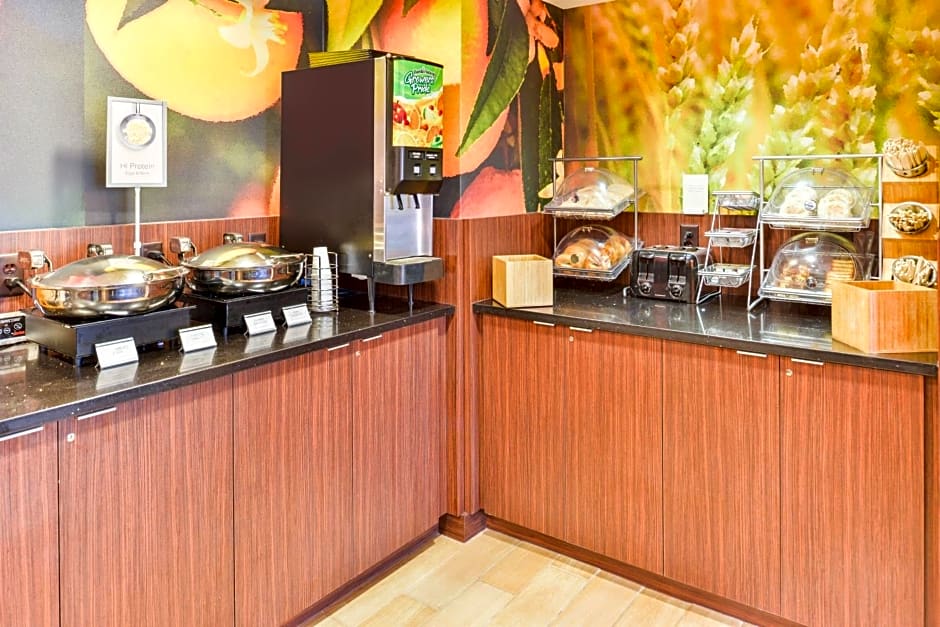 Fairfield Inn Corning Riverside