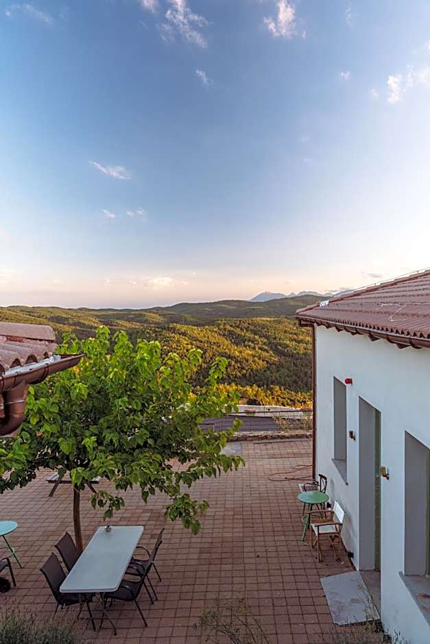 Foresta in Medias Mores