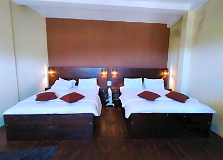 Duplex Suite with Balcony & Mountain View