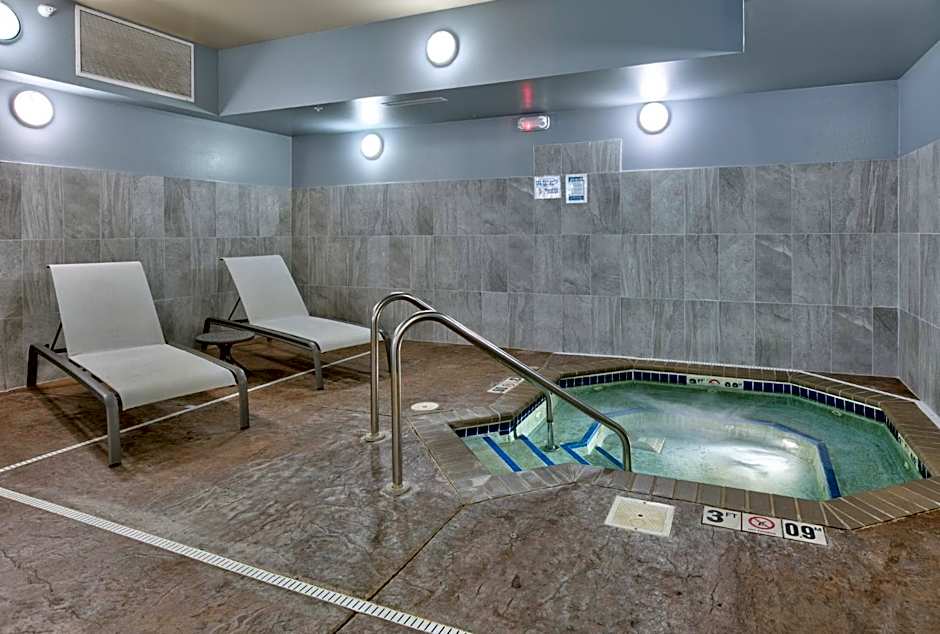 Holiday Inn Express Hotel & Suites Shakopee By IHG