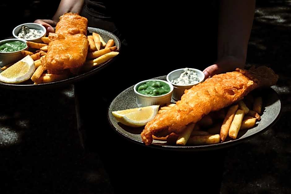 St. Davids Cross Hotel