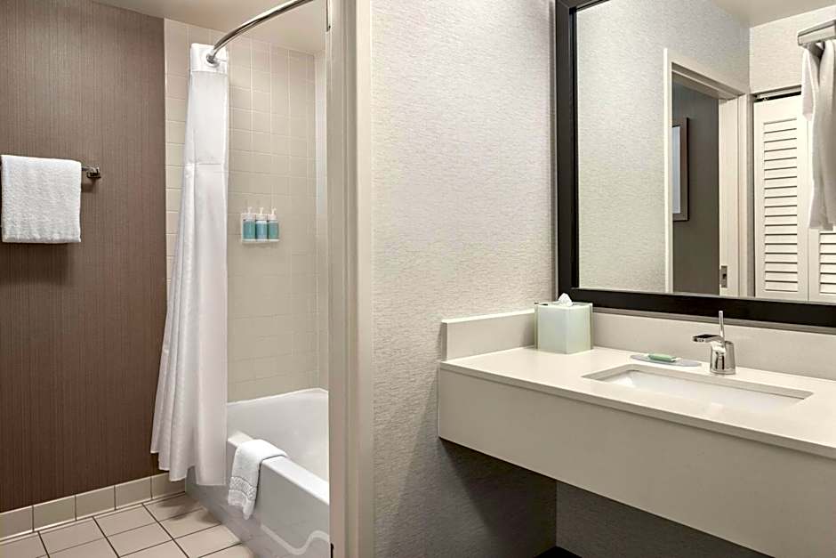 Courtyard by Marriott Bloomington by Mall of America