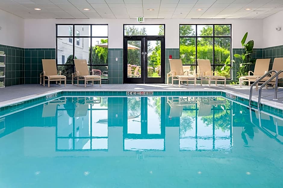 Hampton Inn By Hilton & Suites Manchester