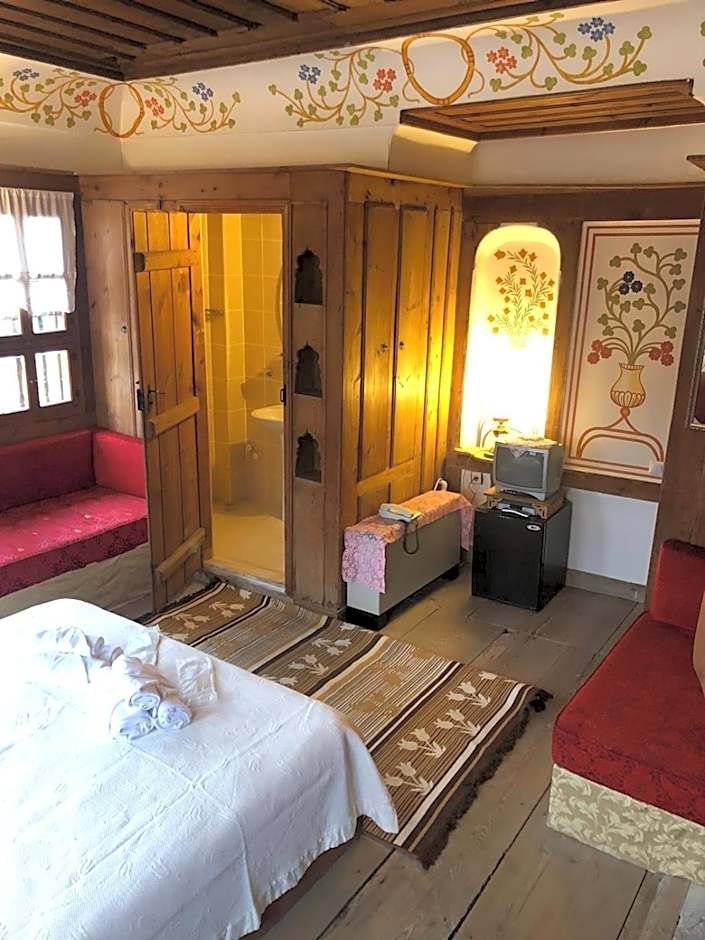 Paphlagonia Yoruk Muratoglu Konak