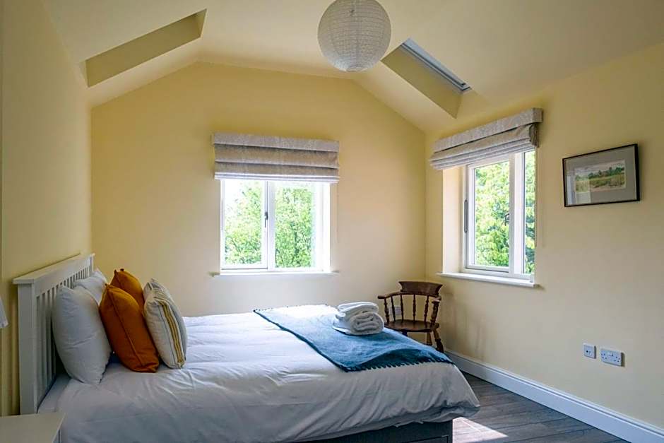 Willow House in Knodishall, Sleeps 7 - Only a short drive from Aldeburgh, Thorpeness & Snape Maltings - Managed by Aldeburgh Coastal Cottages