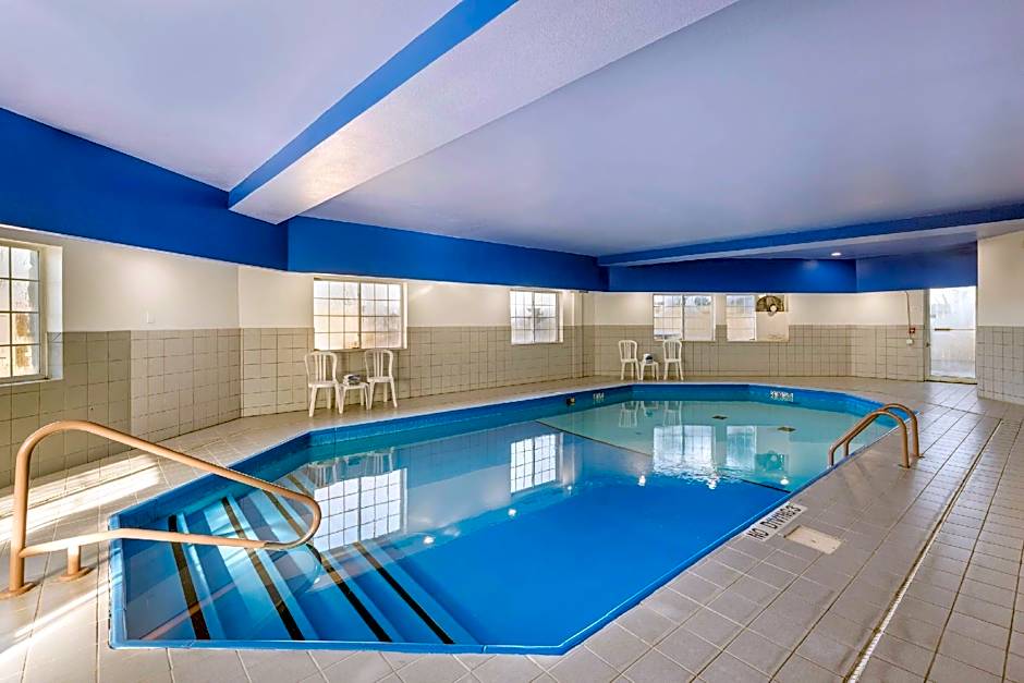 Quality Inn & Suites Lincoln North