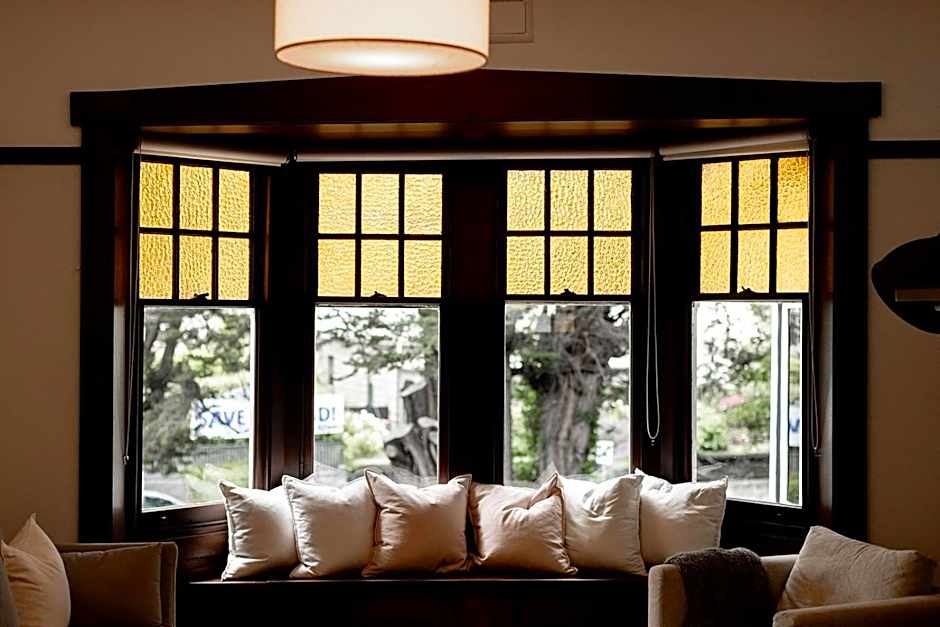 Buckley's Rest - 2 Bdrm Apartment in Battery Point