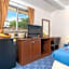 Oceanview Bungalows by EAT, Karon Beach