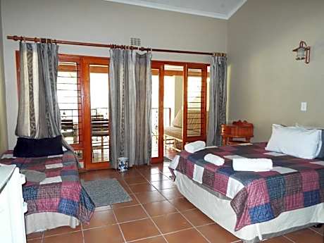 Classic Quadruple Room