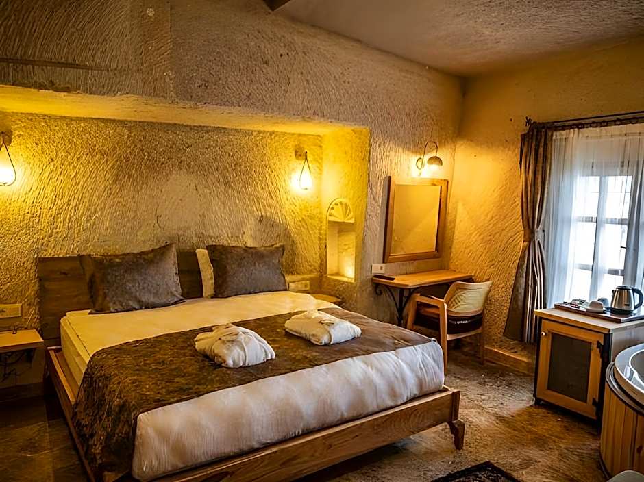 Cave Hotel Saksagan
