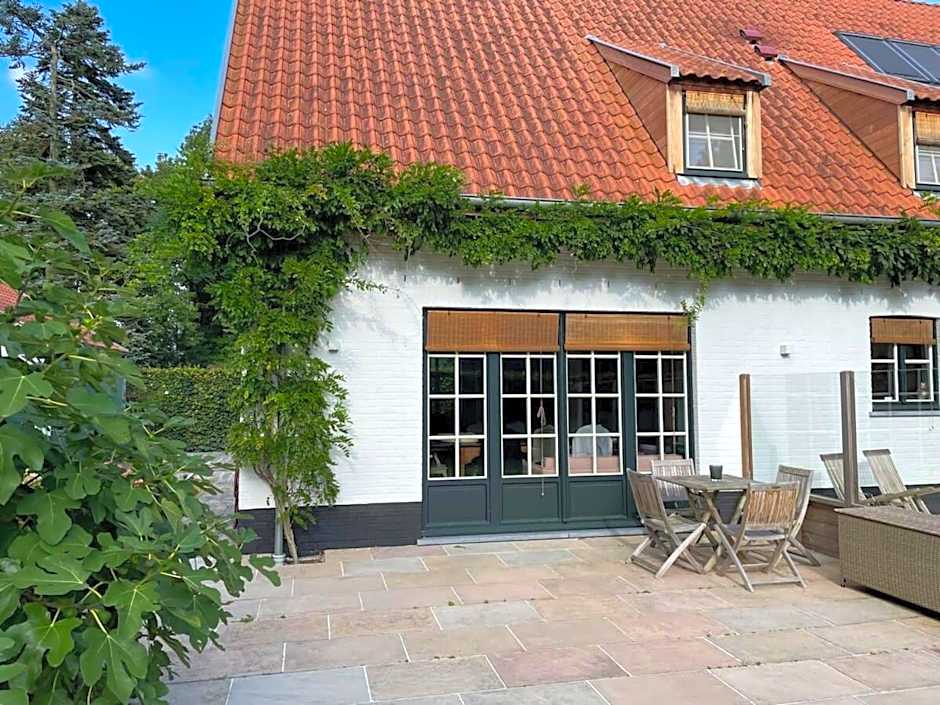 Huswell - Two guest-rooms in stylish villa - free bikes