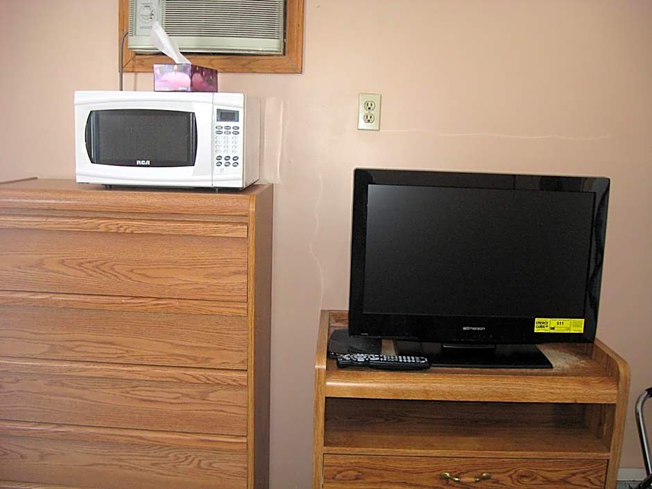 Pals Motel and RV Park