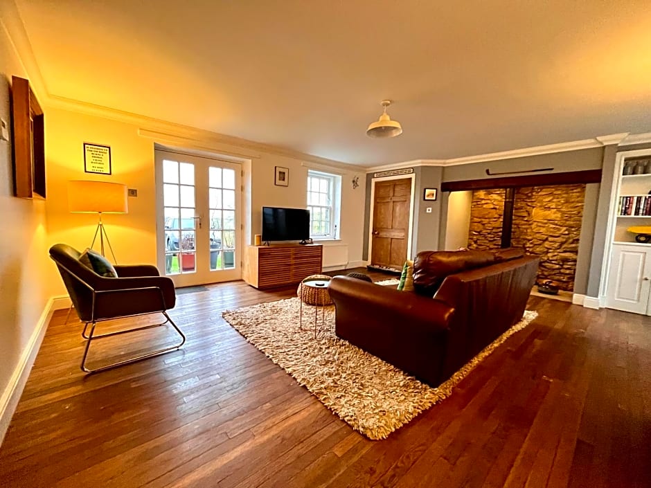 Trossachs Barn & Cabin - boutique B&B