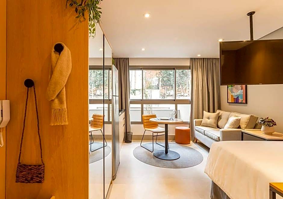 Cozzy Suites