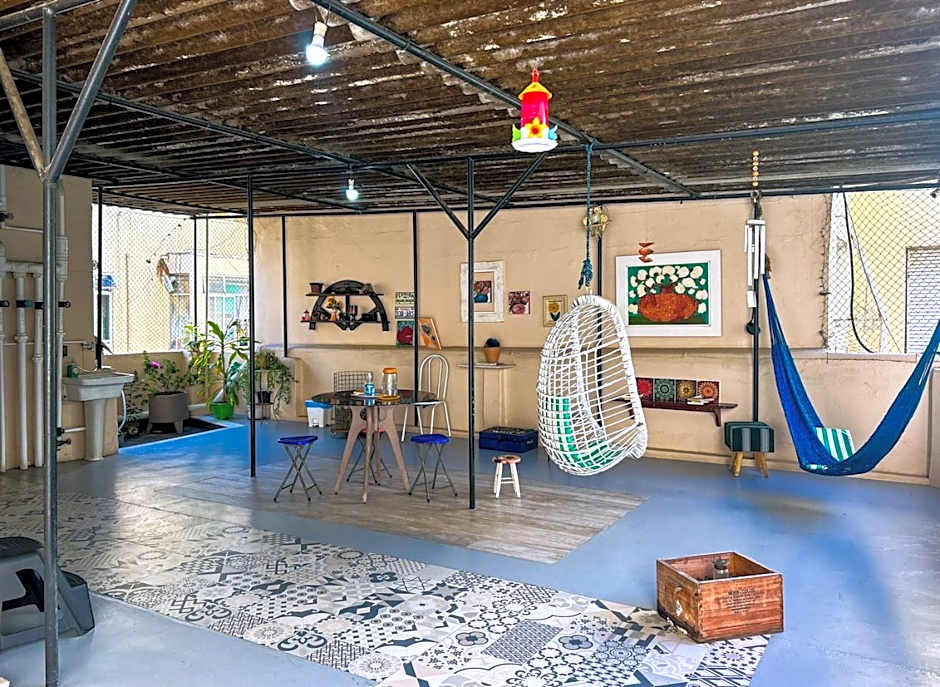 Otimo apto a 350m da praia de Copacabana RJ