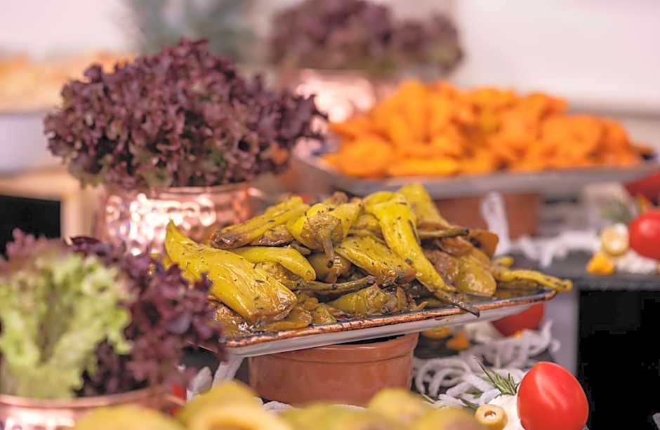 GoldenEye Hotel & Casino