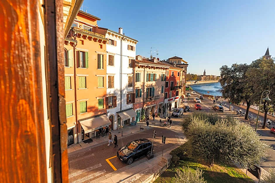 La finestra sul Ponte by Postcardsfrom