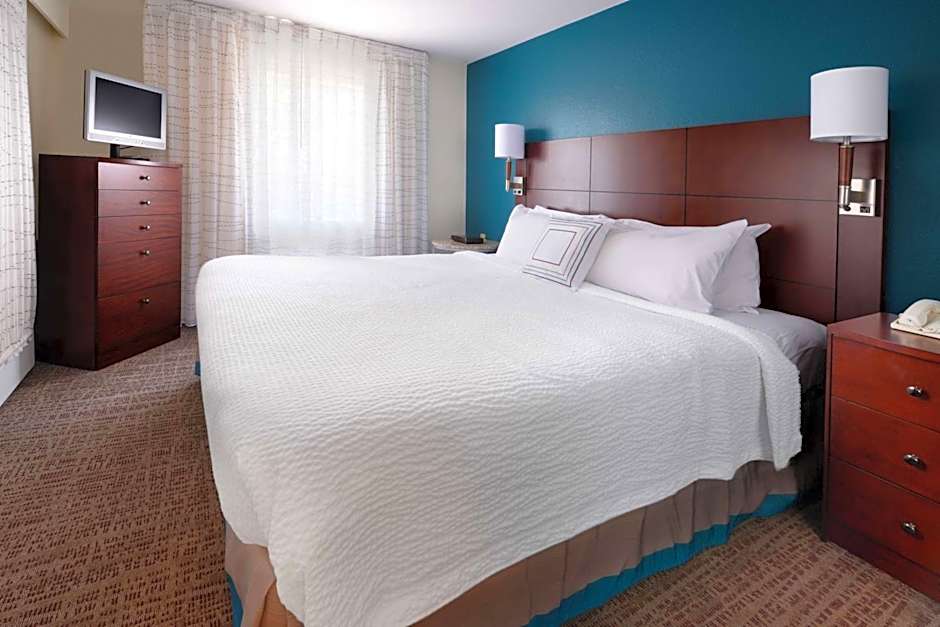 Sonesta ES Suites Dallas Medical Market Center – Dallas, TX
