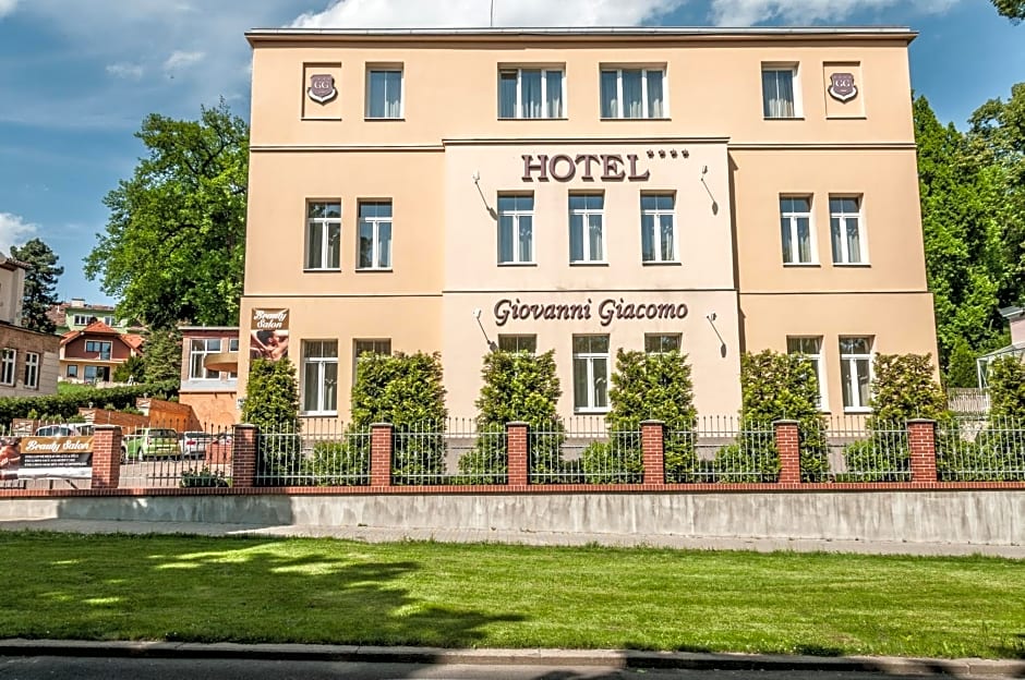 Hotel Giovanni Giacomo