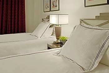 Carlyle Suites Hotel