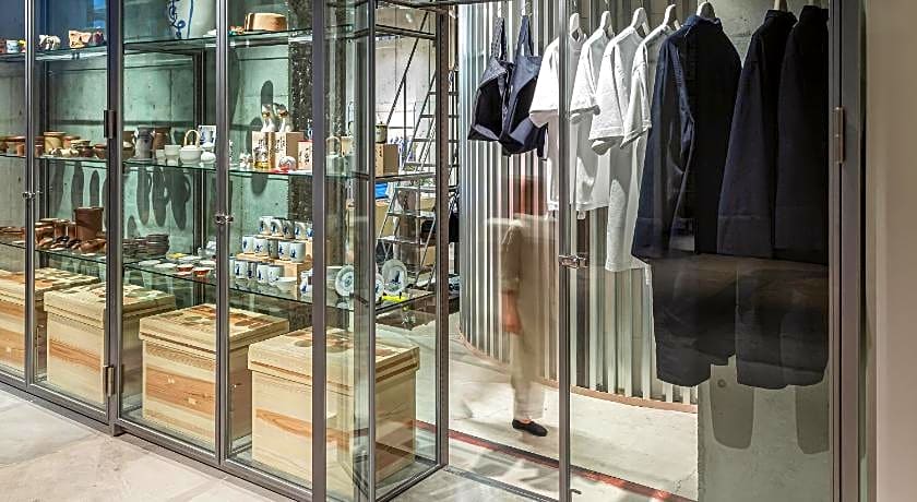 TSUGU Kyoto Sanjo by THE SHARE HOTELS
