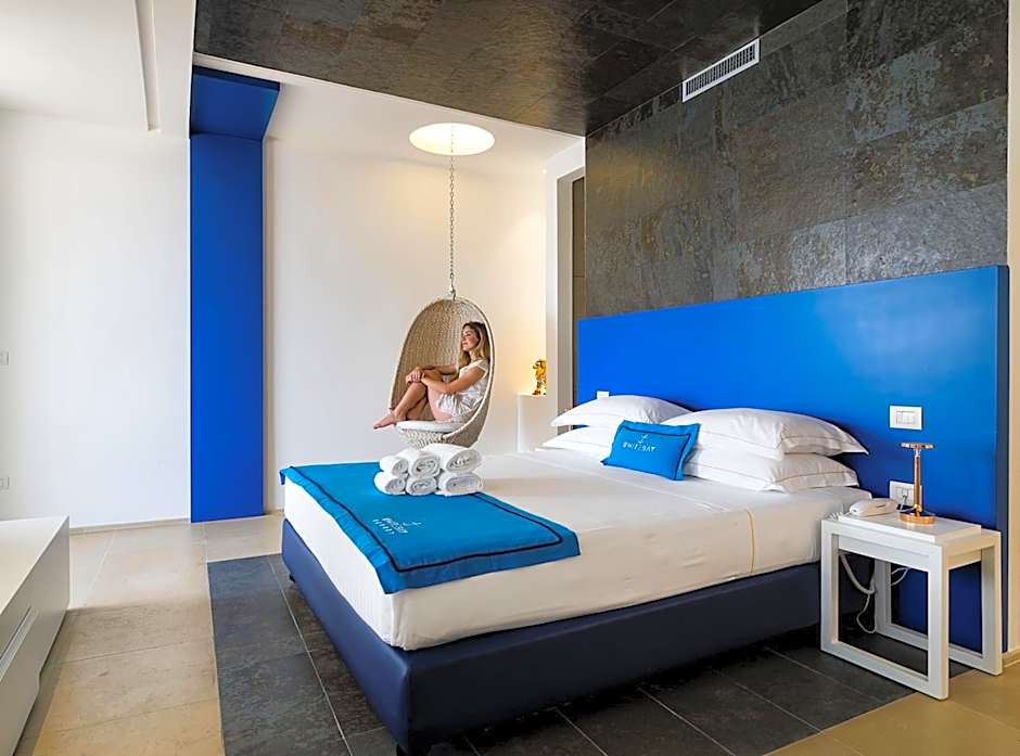 Deluxe Suite, Sea View — 8 fotoğraftan 1. fotoğraf