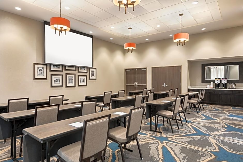 Hampton Inn Suites Kansas City Downtown Crossroads