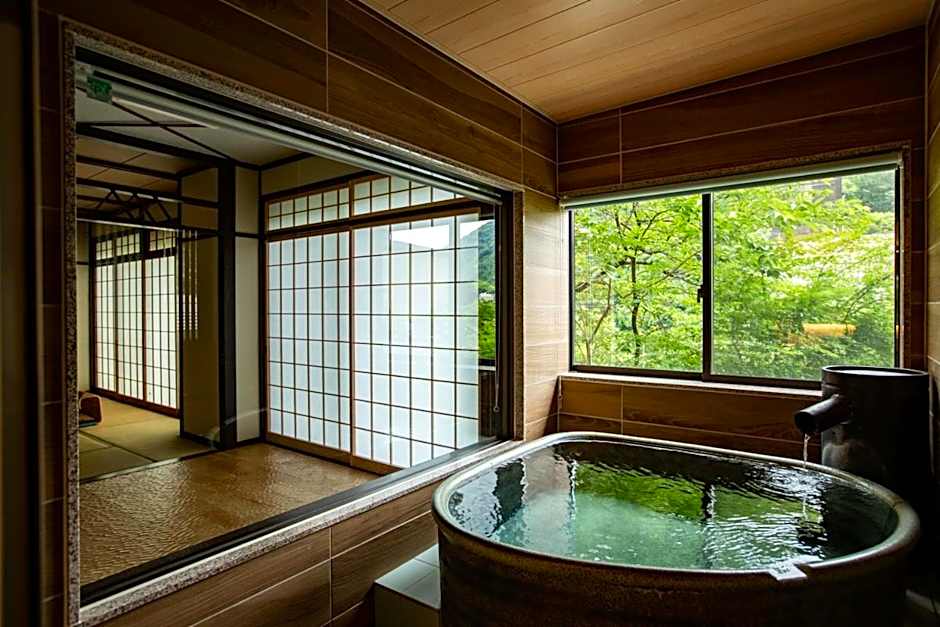 Zdjęcie 1 z 5 — ISHIYAMA with Hot spring Semi Open Air Bath