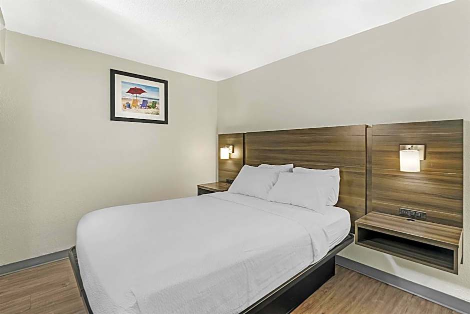 SureStay Studio by Best Western Virginia Beach Oceanfront