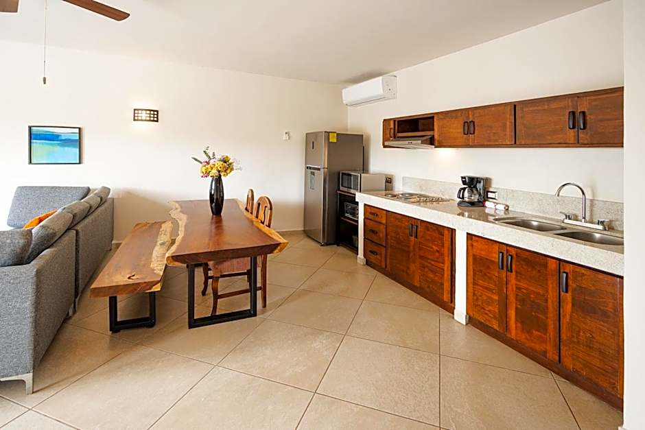 Hotel & Suites El Moro