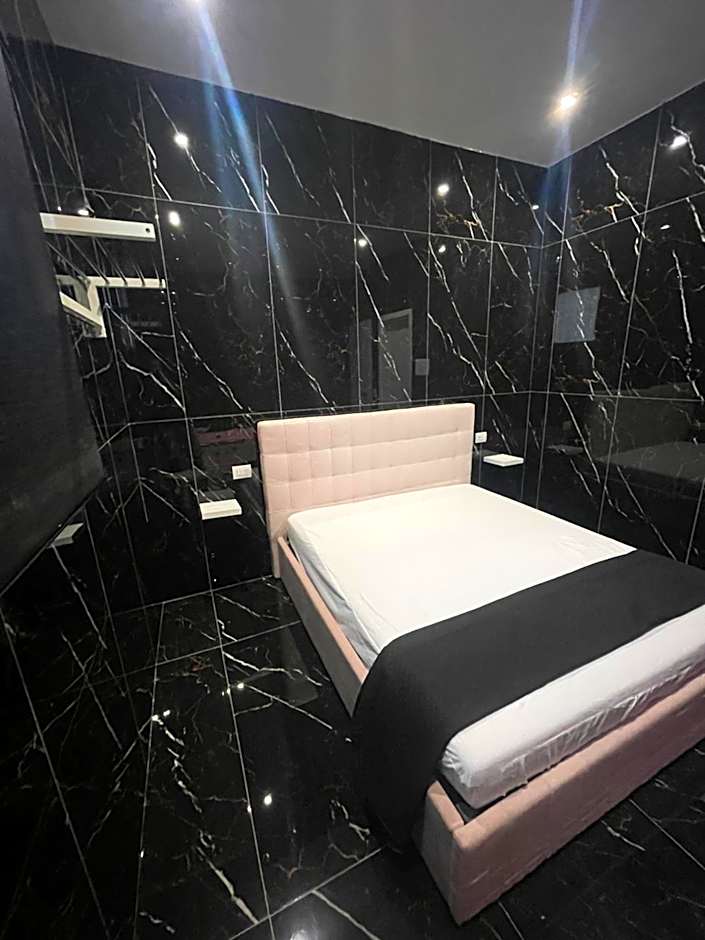 Life Hotel