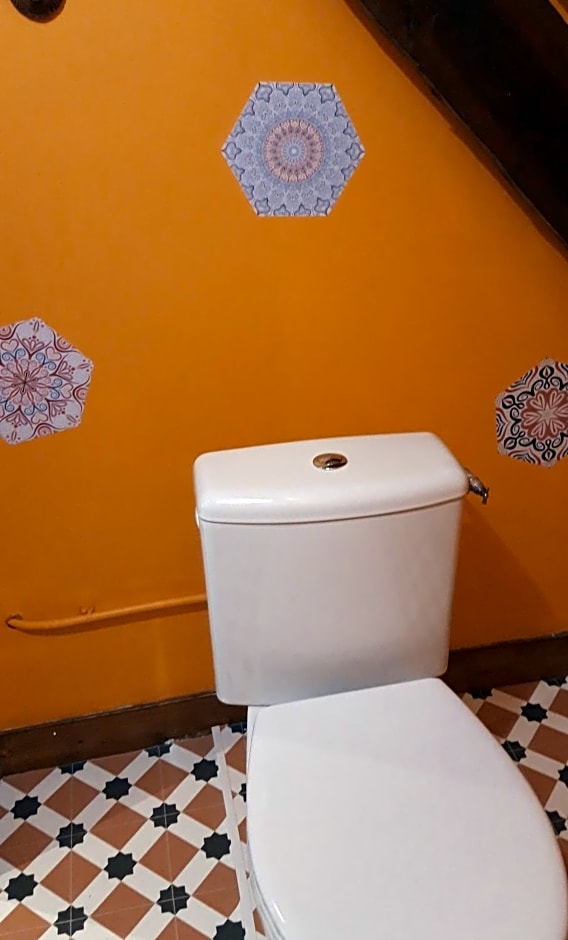 LE CHALET SUISSE - Chambre aux fleurs