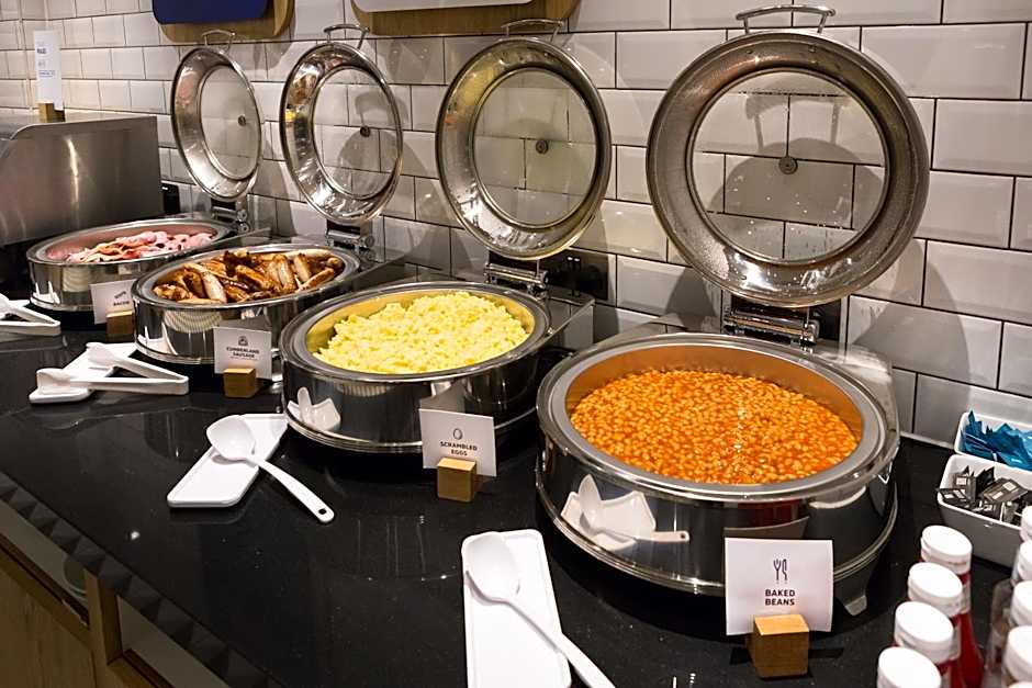 Holiday Inn Express London - Watford Junction By IHG