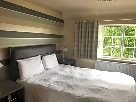 Executive King Room with Bath