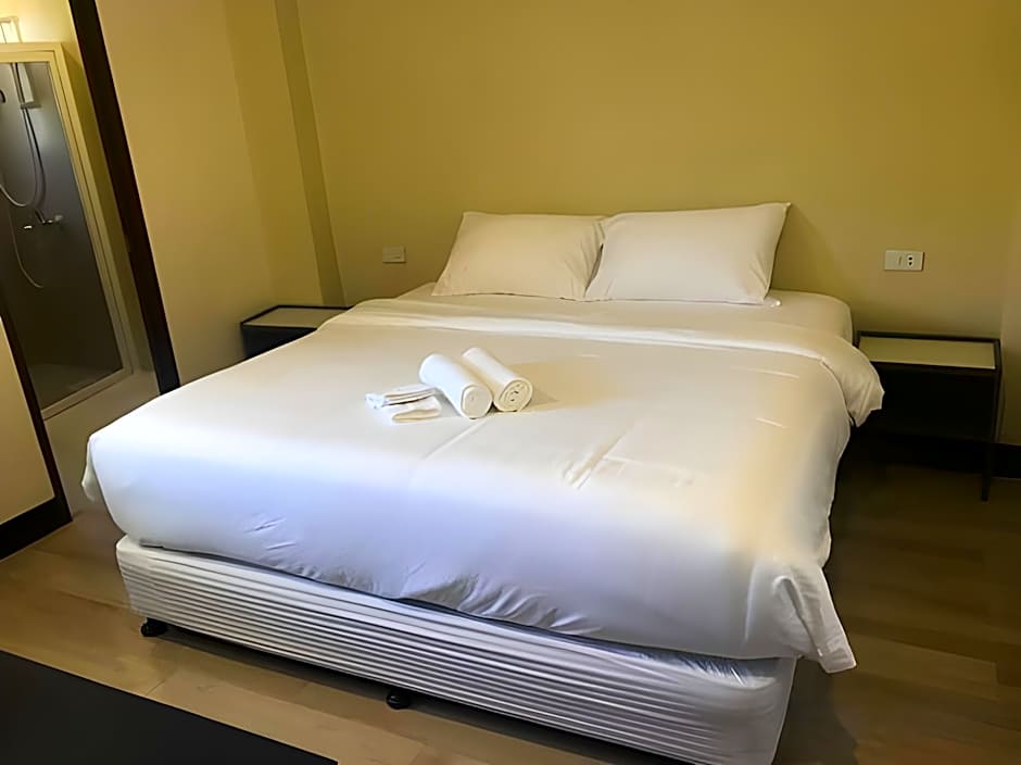Babylon Oslob Coast Guesthouse