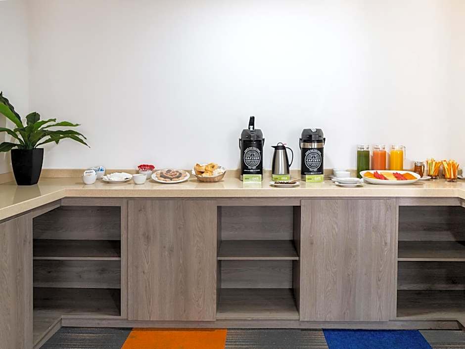 BeWow Hotel Querétaro