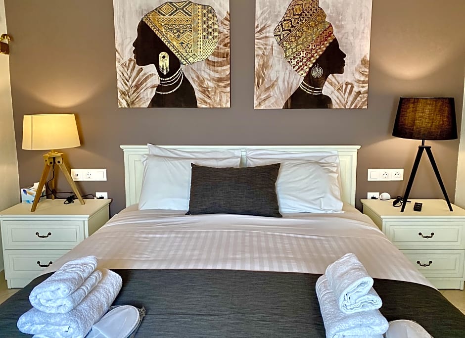 Bruskos Hotel & Suites