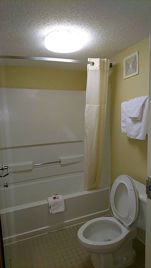 Quality Inn East