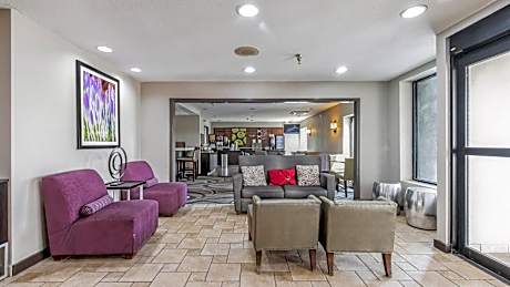 La Quinta Inn & Suites by Wyndham Little Rock North - Mccain Mall