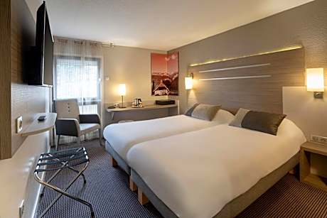 Standard Twin Room - Non-Smoking