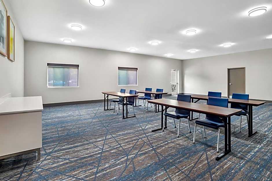 Holiday Inn Express & Suites Tumwater - Olympia By IHG