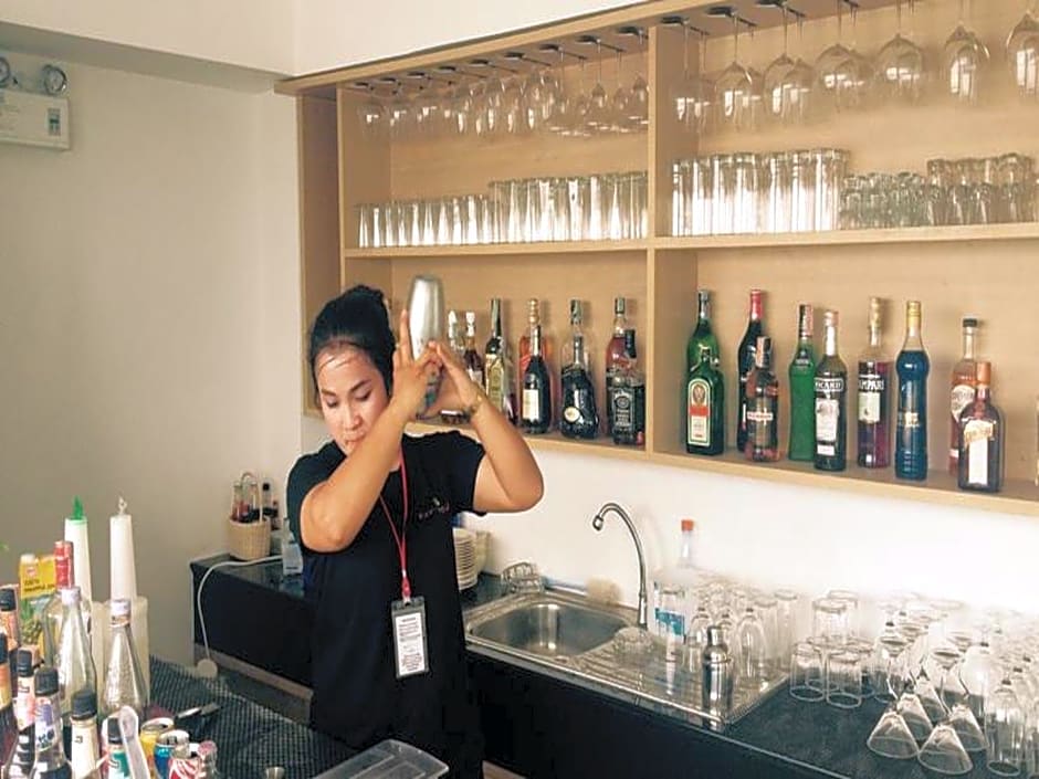 Kavinburi Green Hotel