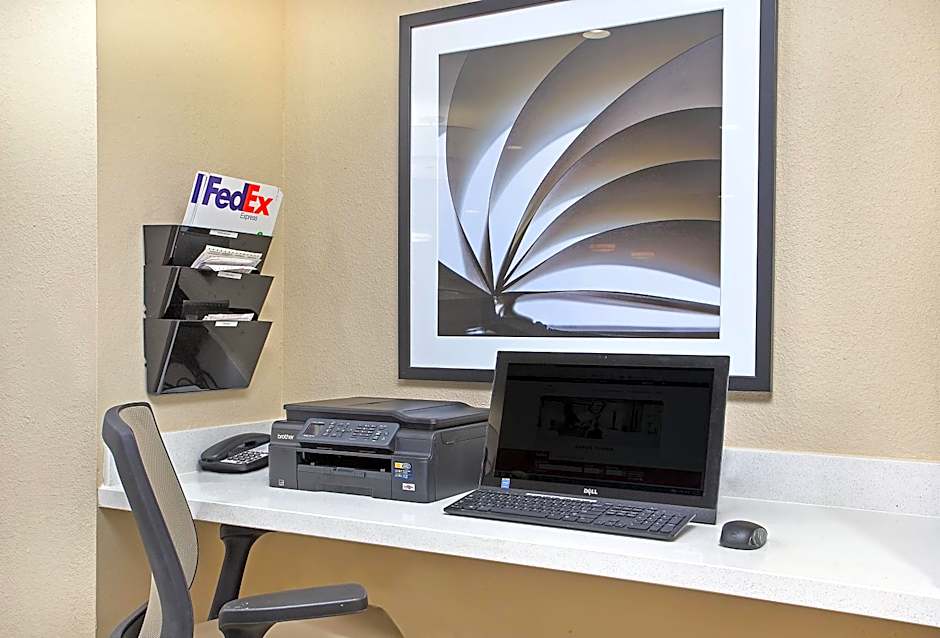 Candlewood Suites Fort Campbell - Oak Grove, an IHG Hotel By IHG