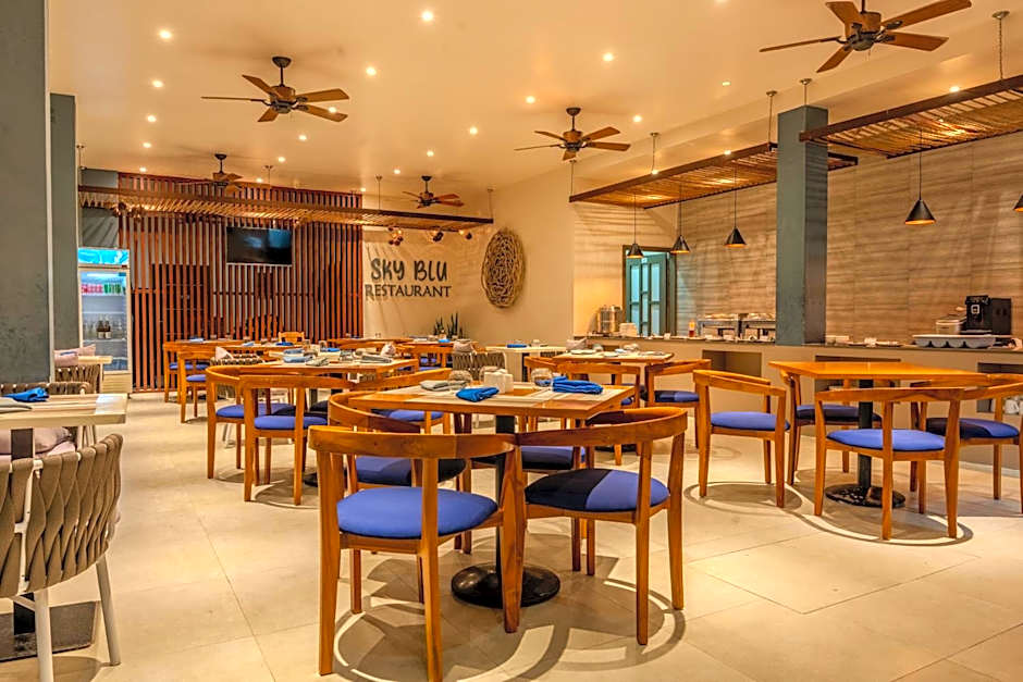 Sky Beach Maldives - Dhiffushi