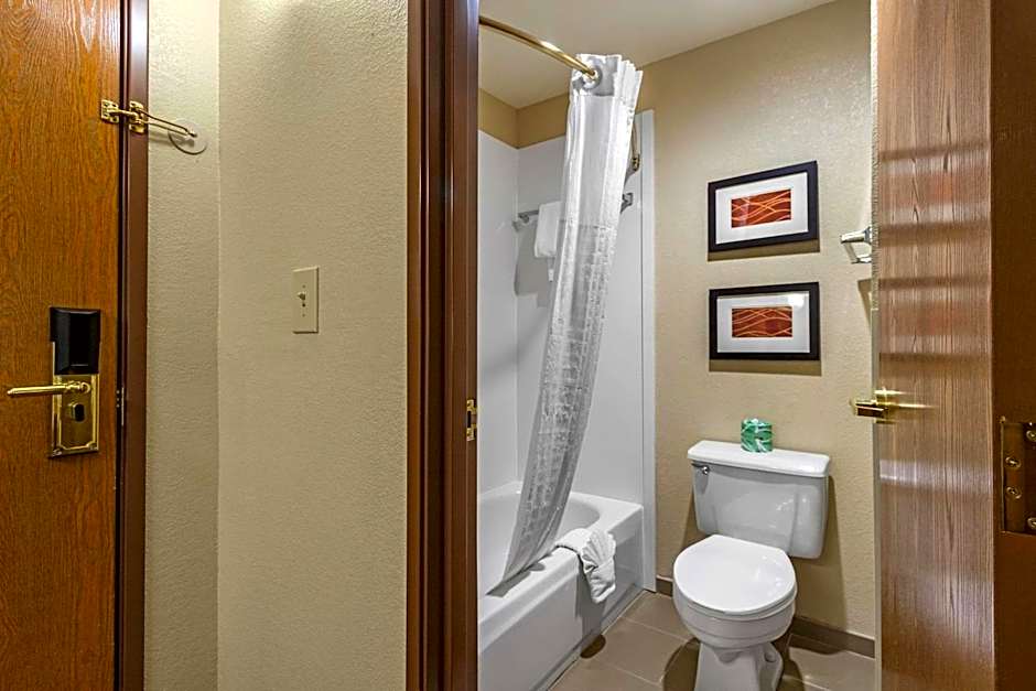 Comfort Inn & Suites Springfield I-44