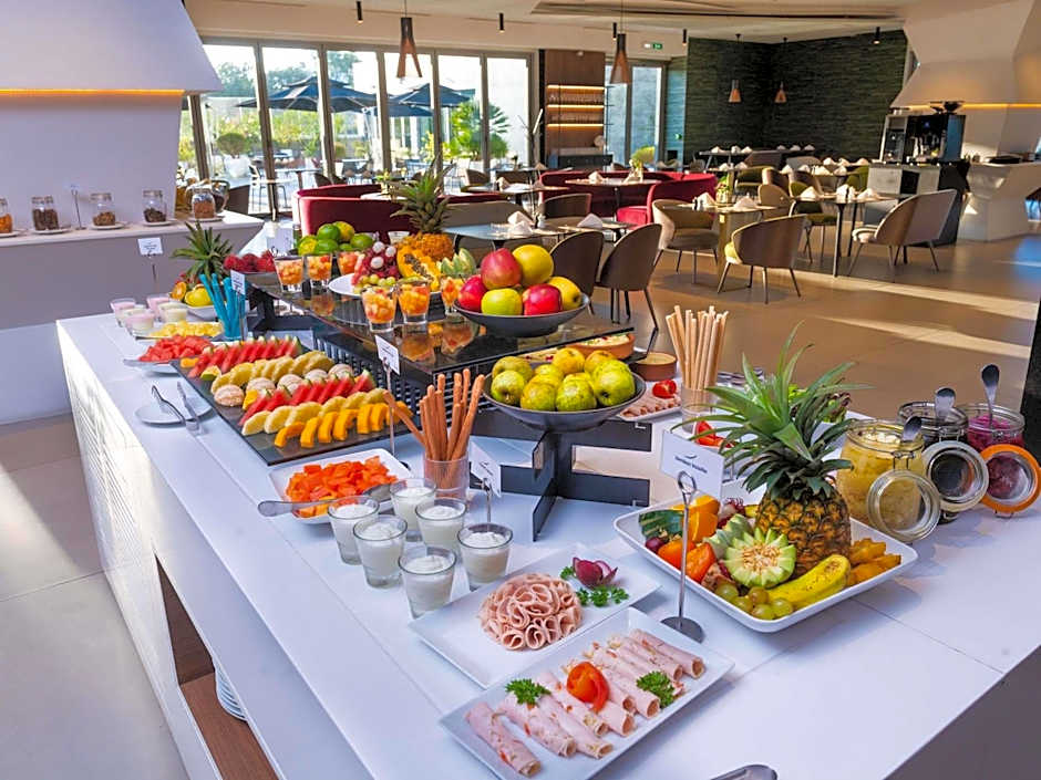 Novotel Convention And Spa