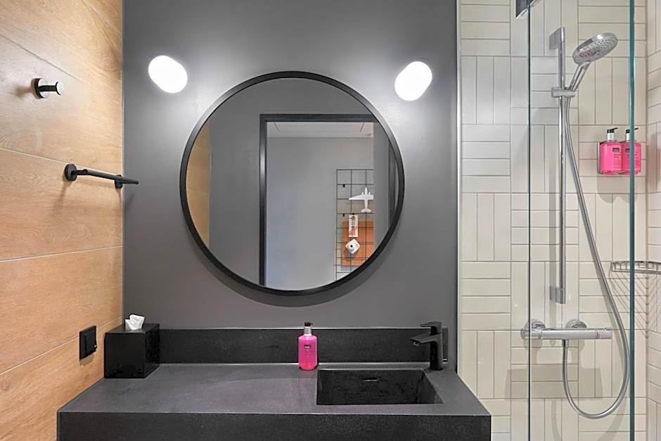 Moxy by Marriott Cologne Bonn Airport